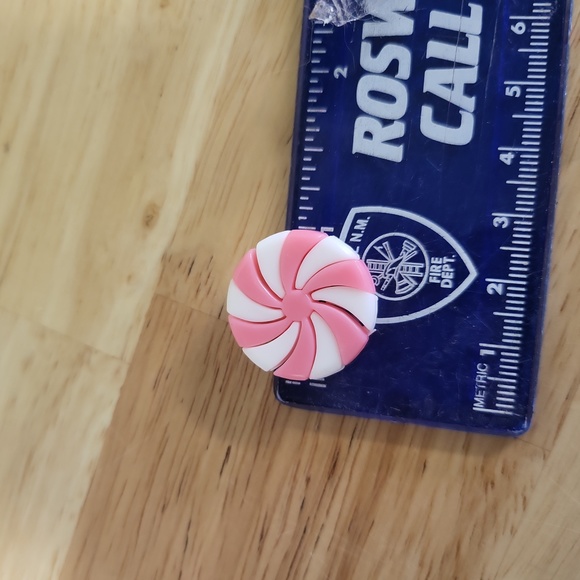 Peppermint - Picture 2 of 2